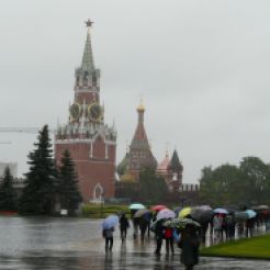 1-Le Kremlin sous la pluie b